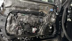 Tesla Model 3 SR Highland SoundPRO -Audiogeräte Geschäft CHS15094 Tesla Model 3 SR Highland soundPRO 4